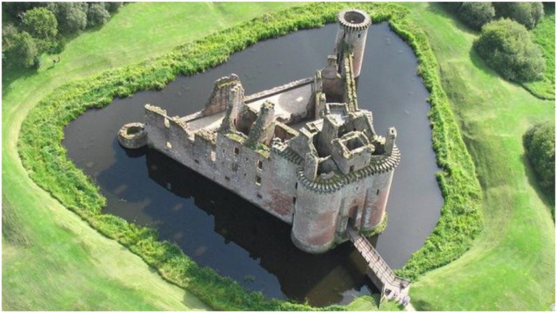 Digging the Moat: 2 Non-Obvious Concepts for Startups